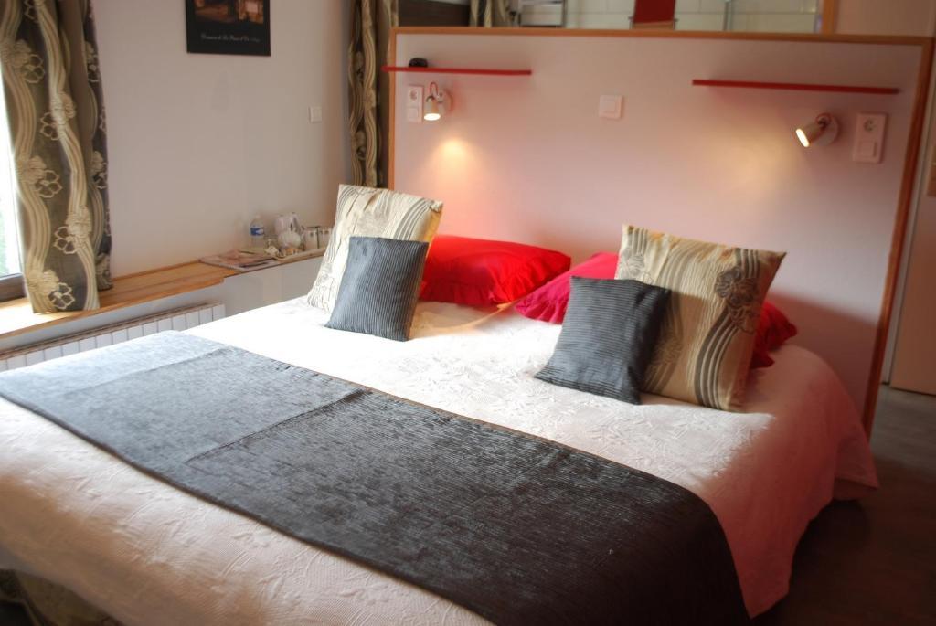 Hotel Le Ranch Des Lacs 3*